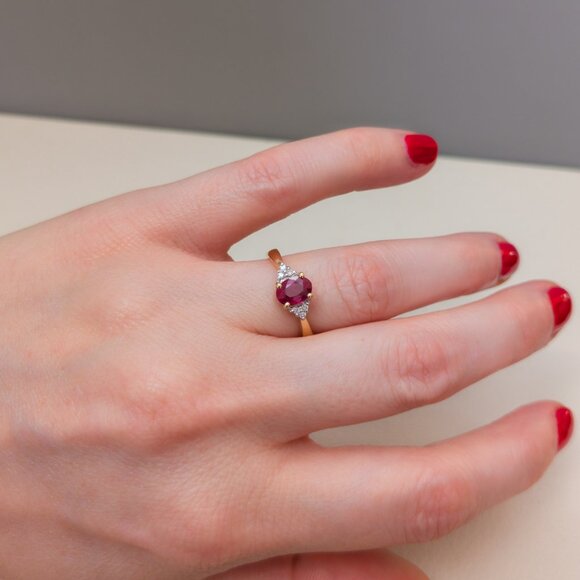 14k Gold Red Spinel & Diamond Ring with tapered band - Picture 9 of 15